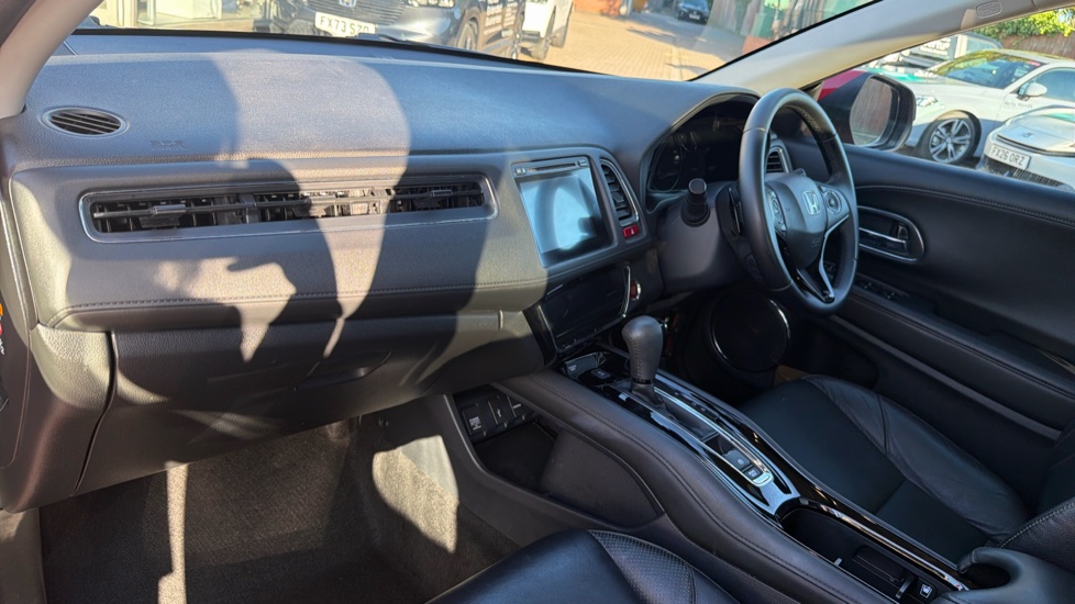 Honda HR-V 1.5 i-VTEC EX CVT 5dr Petrol Hatchback - Image 9