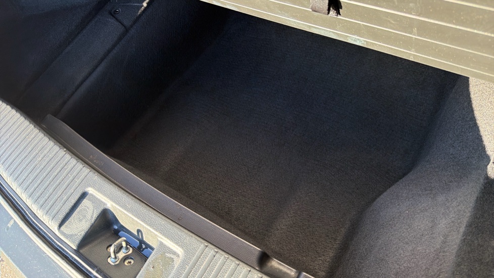 Honda HR-V 1.5 i-VTEC EX CVT 5dr Petrol Hatchback - Image 30