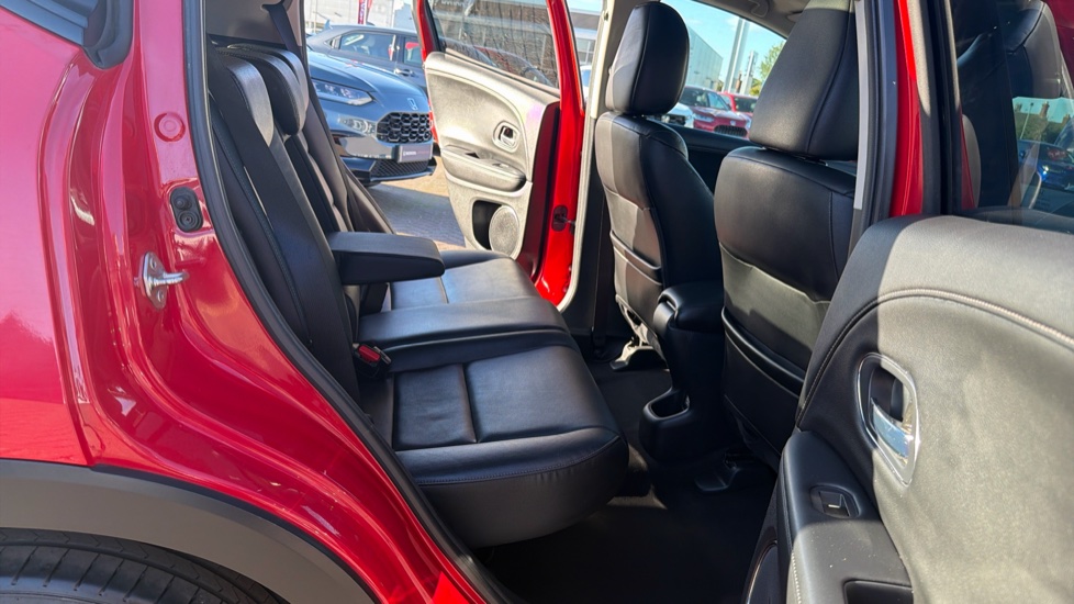 Honda HR-V 1.5 i-VTEC EX CVT 5dr Petrol Hatchback - Image 34