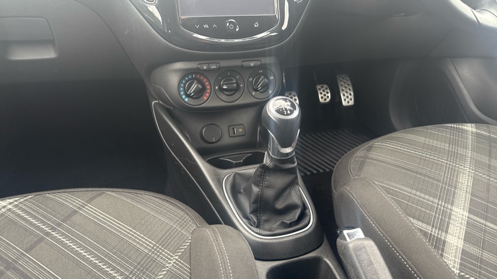 Vauxhall Corsa 1.4 Limited Edition 3dr Petrol Hatchback - Image 13