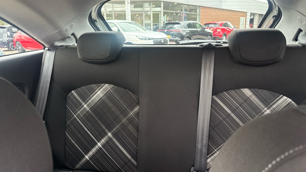 Vauxhall Corsa 1.4 Limited Edition 3dr Petrol Hatchback - Image 15