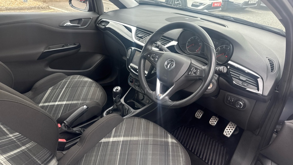 Vauxhall Corsa 1.4 Limited Edition 3dr Petrol Hatchback - Image 33