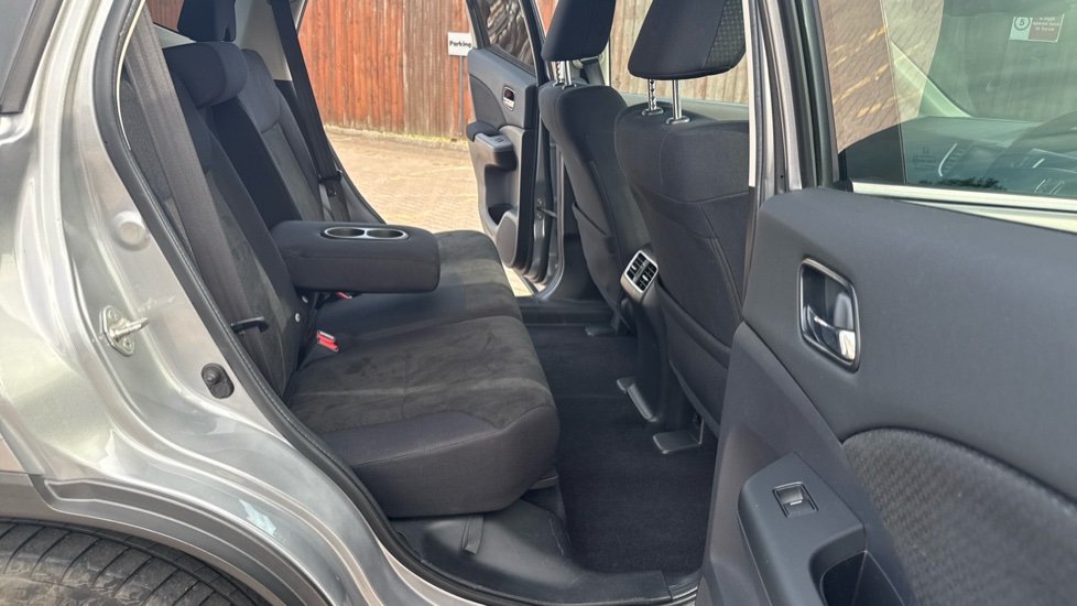 Honda CR-V 1.6 i-DTEC 160 SE Plus 5dr Auto [Nav] Diesel Estate - Image 35
