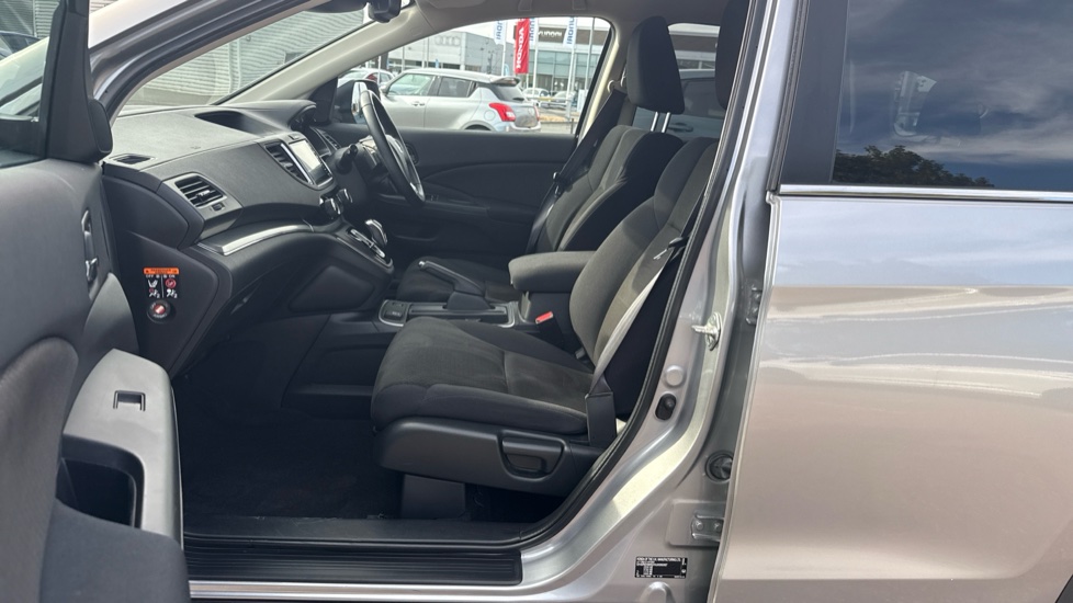 Honda CR-V 1.6 i-DTEC 160 SE Plus 5dr Auto [Nav] Diesel Estate - Image 38