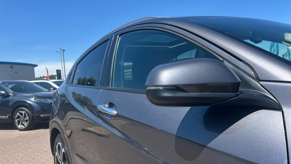 Honda HR-V 1.5 i-VTEC EX 5dr Petrol Hatchback - Image 25