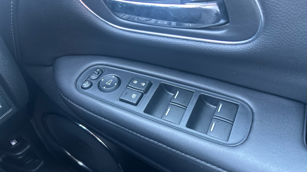 Honda HR-V 1.5 i-VTEC EX 5dr Petrol Hatchback - Image 37
