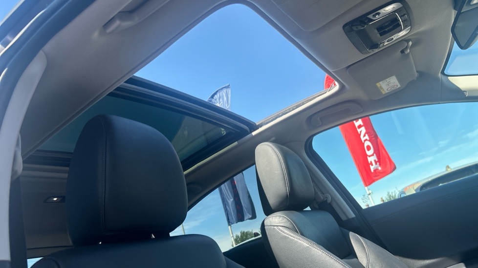 Honda HR-V 1.5 i-VTEC EX 5dr Petrol Hatchback - Image 44