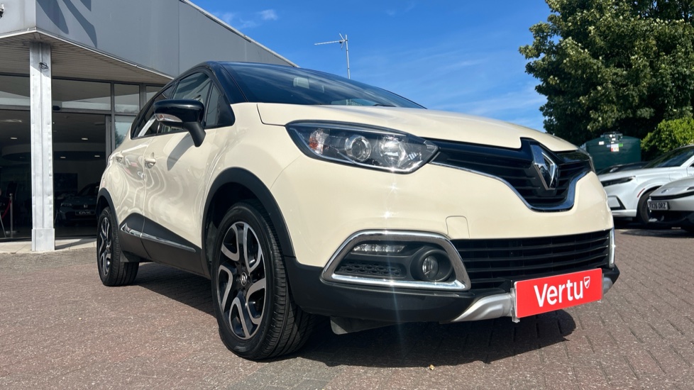 Renault Captur 1.2 TCE Signature Nav 5dr Auto Petrol Hatchback - Image 21