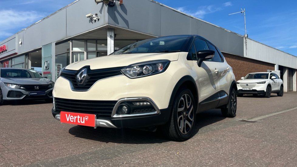 Renault Captur 1.2 TCE Signature Nav 5dr Auto Petrol Hatchback - Image 23