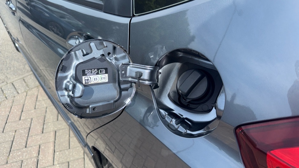 Honda Jazz 1.5 i-VTEC Sport 5dr Petrol Hatchback - Image 30