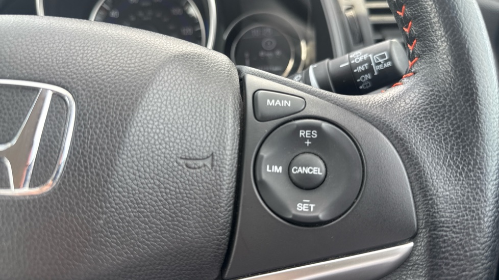 Honda Jazz 1.5 i-VTEC Sport 5dr Petrol Hatchback - Image 35