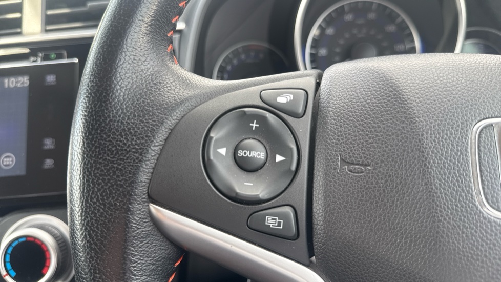 Honda Jazz 1.5 i-VTEC Sport 5dr Petrol Hatchback - Image 36