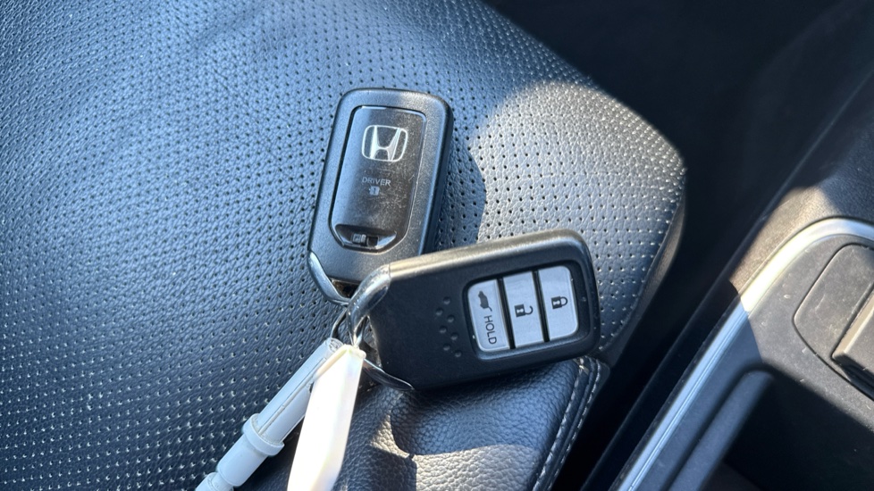 Honda CR-V 1.6 i-DTEC 160 EX 5dr Diesel Estate - Image 20