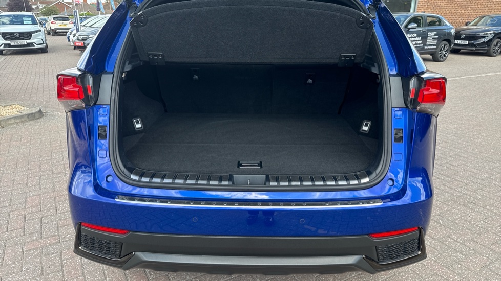 Lexus NX 300h 2.5 F-Sport 5dr CVT [Premier Pack] Hybrid Estate - Image 4