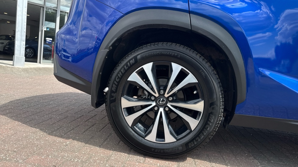 Lexus NX 300h 2.5 F-Sport 5dr CVT [Premier Pack] Hybrid Estate - Image 7