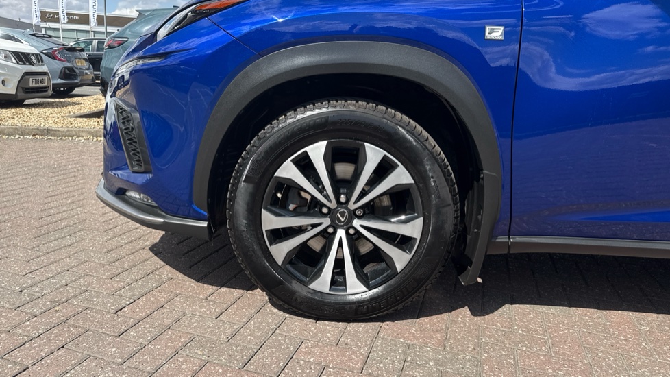 Lexus NX 300h 2.5 F-Sport 5dr CVT [Premier Pack] Hybrid Estate - Image 25