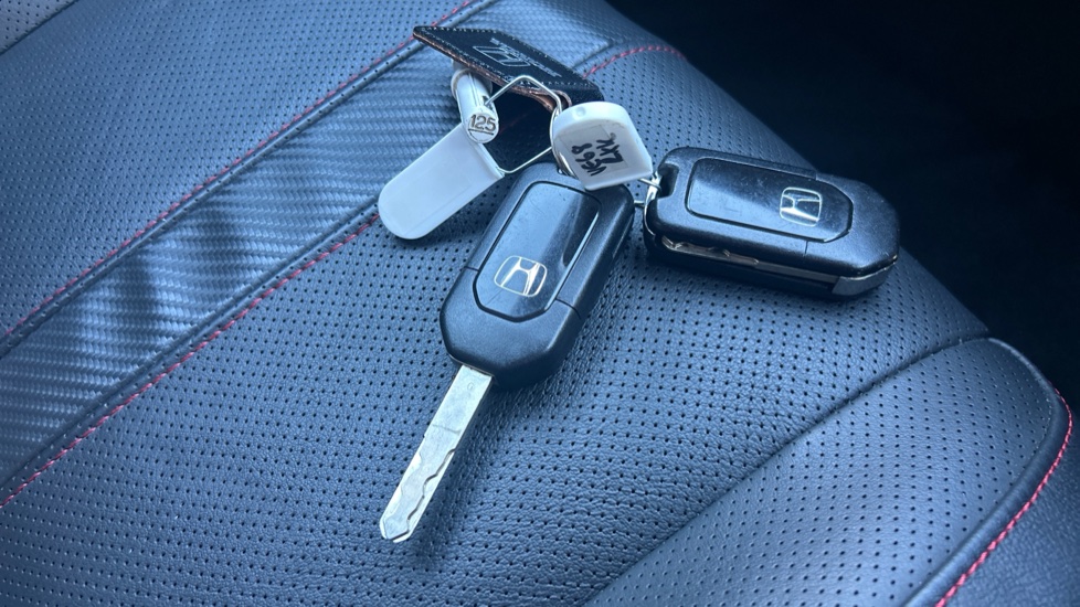 Honda Civic 1.0 VTEC Turbo 126 Sport Line 5dr Petrol Hatchback - Image 20