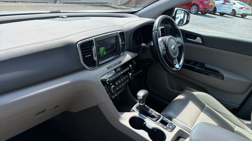 Kia Sportage 2.0 CRDi First Edition 5dr Auto [AWD] Diesel Estate - Image 9