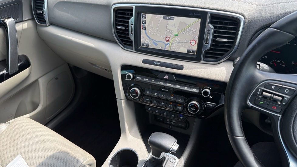Kia Sportage 2.0 CRDi First Edition 5dr Auto [AWD] Diesel Estate - Image 14