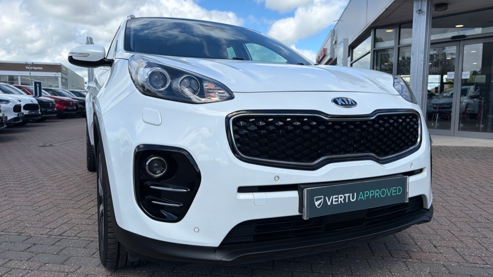 Kia Sportage 2.0 CRDi First Edition 5dr Auto [AWD] Diesel Estate - Image 22