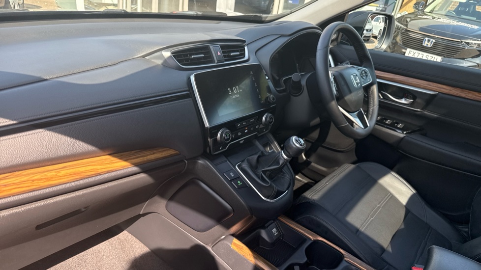 Honda CR-V 1.5 VTEC Turbo EX 5dr Petrol Estate - Image 9