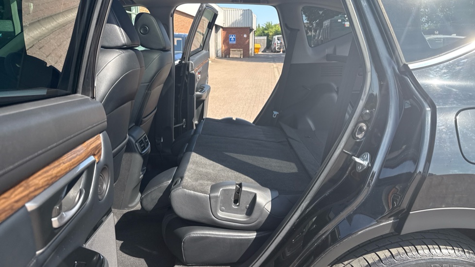 Honda CR-V 1.5 VTEC Turbo EX 5dr Petrol Estate - Image 35