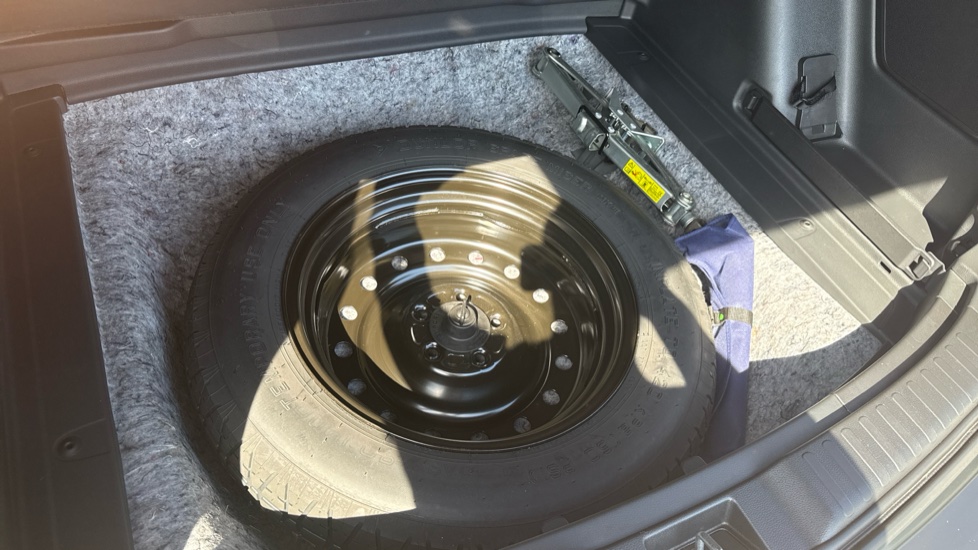 Honda CR-V 1.5 VTEC Turbo EX 5dr Petrol Estate - Image 37