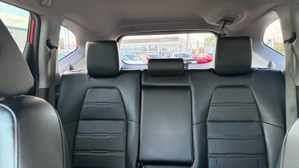 Honda CR-V 2.0 i-MMD Hybrid SR  2WD 5dr eCVT Hybrid Estate - Image 15