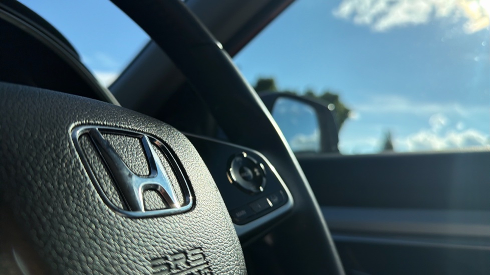 Honda CR-V 2.0 i-MMD Hybrid SR  2WD 5dr eCVT Hybrid Estate - Image 47