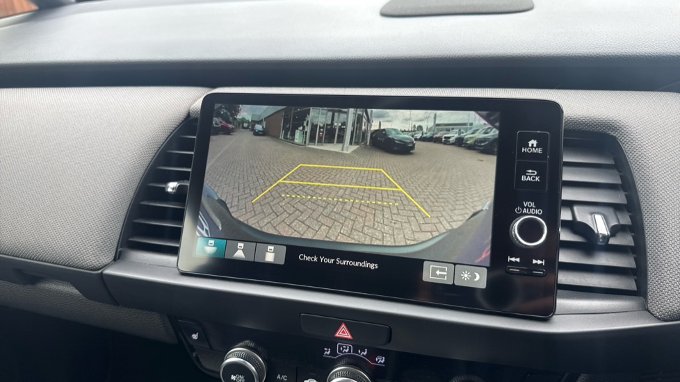 Honda Jazz 1.5 i-MMD Hybrid Crosstar EX 5dr eCVT Hybrid Hatchback - Image 13