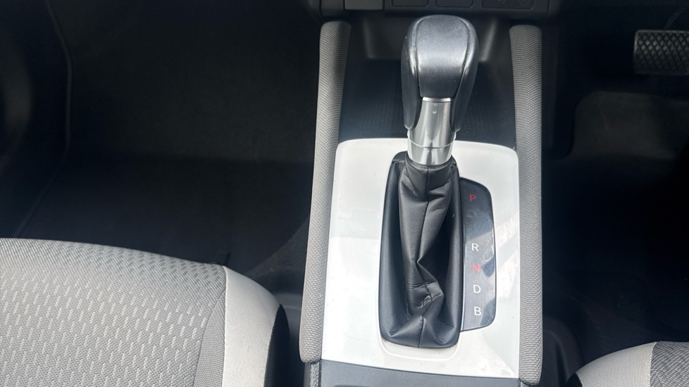 Honda Jazz 1.5 i-MMD Hybrid Crosstar EX 5dr eCVT Hybrid Hatchback - Image 22
