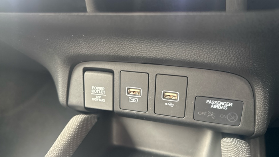 Honda Jazz 1.5 i-MMD Hybrid Crosstar EX 5dr eCVT Hybrid Hatchback - Image 26