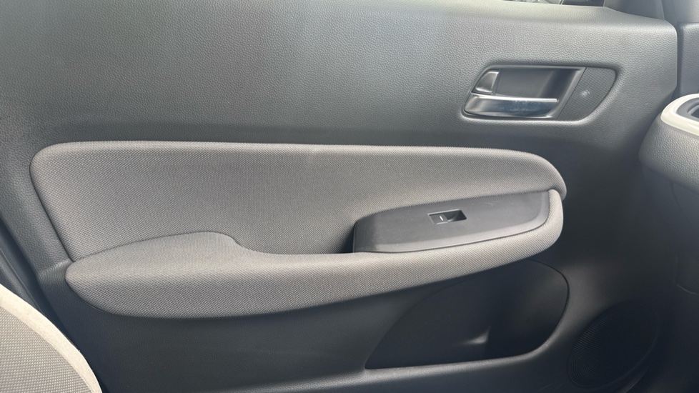 Honda Jazz 1.5 i-MMD Hybrid Crosstar EX 5dr eCVT Hybrid Hatchback - Image 27