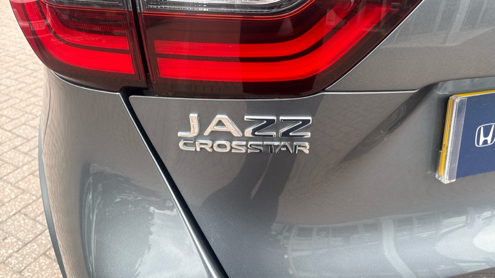 Honda Jazz 1.5 i-MMD Hybrid Crosstar EX 5dr eCVT Hybrid Hatchback - Image 30