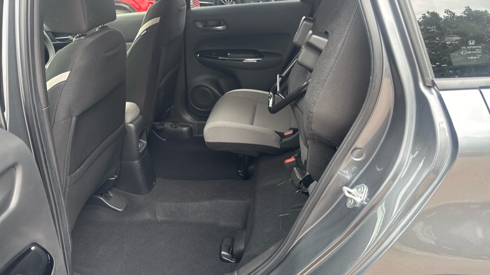 Honda Jazz 1.5 i-MMD Hybrid Crosstar EX 5dr eCVT Hybrid Hatchback - Image 37