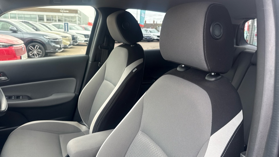 Honda Jazz 1.5 i-MMD Hybrid Crosstar EX 5dr eCVT Hybrid Hatchback - Image 40