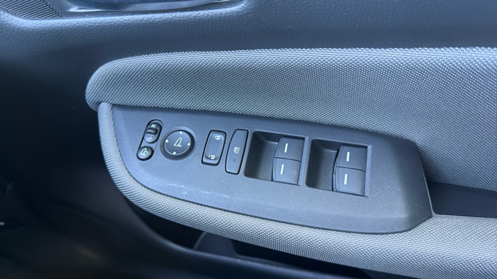 Honda Jazz 1.5 i-MMD Hybrid Crosstar EX 5dr eCVT Hybrid Hatchback - Image 41