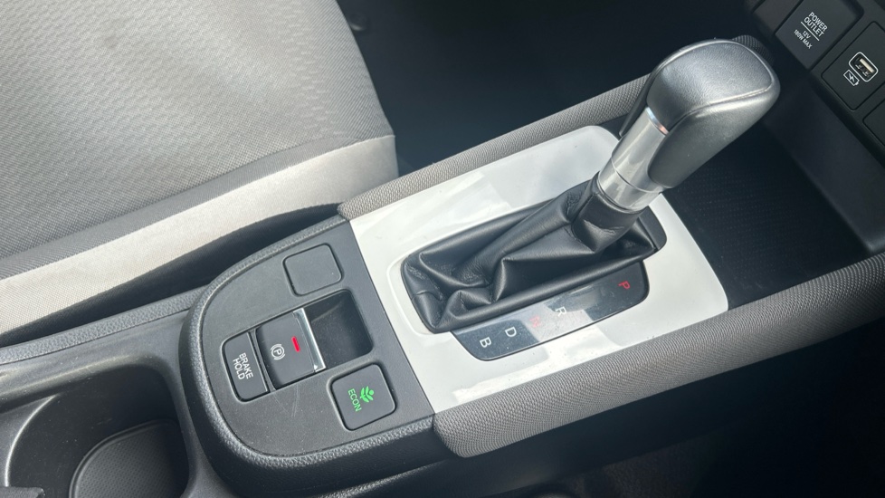 Honda Jazz 1.5 i-MMD Hybrid Crosstar EX 5dr eCVT Hybrid Hatchback - Image 31