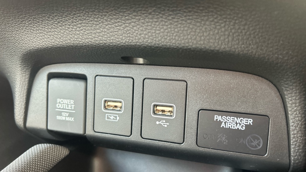 Honda Jazz 1.5 i-MMD Hybrid Crosstar EX 5dr eCVT Hybrid Hatchback - Image 39