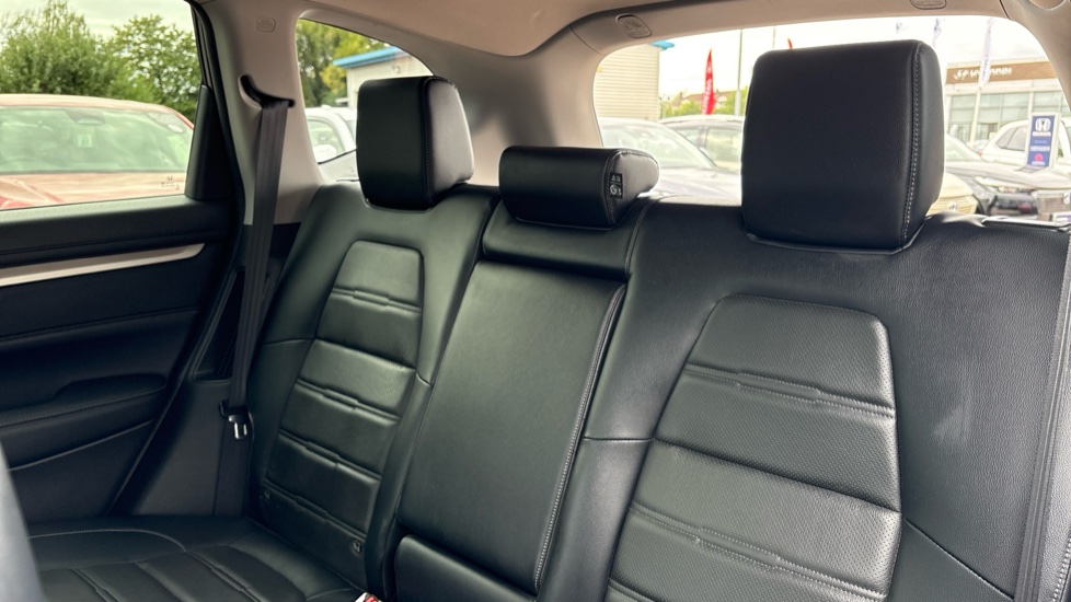 Honda CR-V 2.0 i-MMD Hybrid SR  2WD 5dr eCVT Hybrid Estate - Image 8