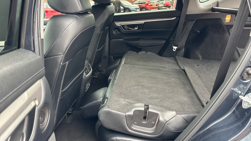 Honda CR-V 2.0 i-MMD Hybrid SR  2WD 5dr eCVT Hybrid Estate - Image 15