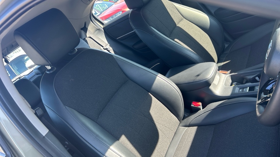 Honda HR-V 1.5 eHEV Advance 5dr CVT Hybrid Hatchback - Image 21