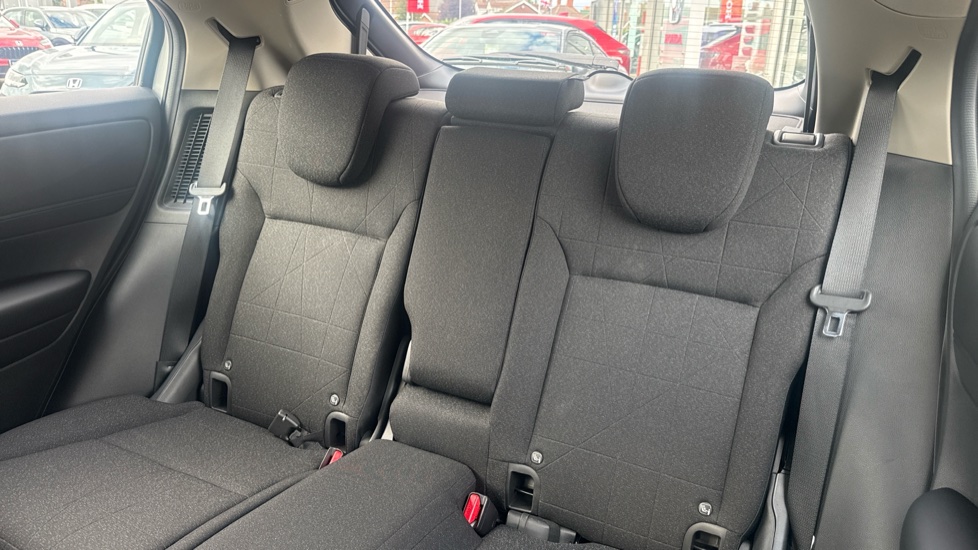 Honda HR-V 1.5 eHEV Elegance 5dr CVT Hybrid Hatchback - Image 8