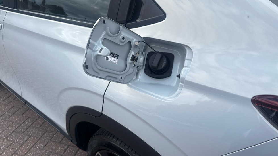 Honda HR-V 1.5 eHEV Elegance 5dr CVT Hybrid Hatchback - Image 26
