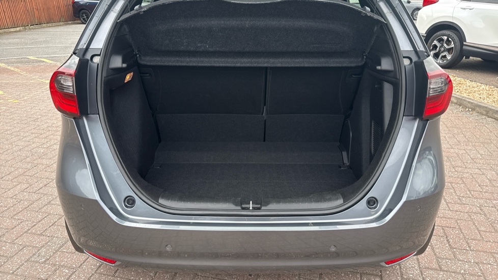 Honda Jazz 1.5 i-MMD Hybrid SR 5dr eCVT Hybrid Hatchback - Image 23