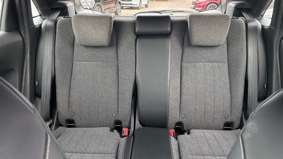 Honda Jazz 1.5 i-MMD Hybrid SR 5dr eCVT Hybrid Hatchback - Image 31
