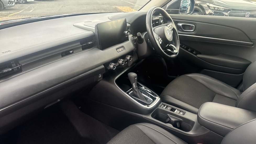 Honda HR-V 1.5 eHEV Advance 5dr CVT Hybrid Hatchback - Image 2