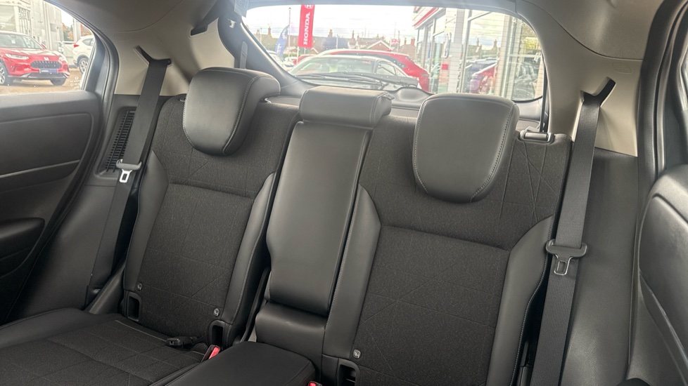 Honda HR-V 1.5 eHEV Advance 5dr CVT Hybrid Hatchback - Image 8