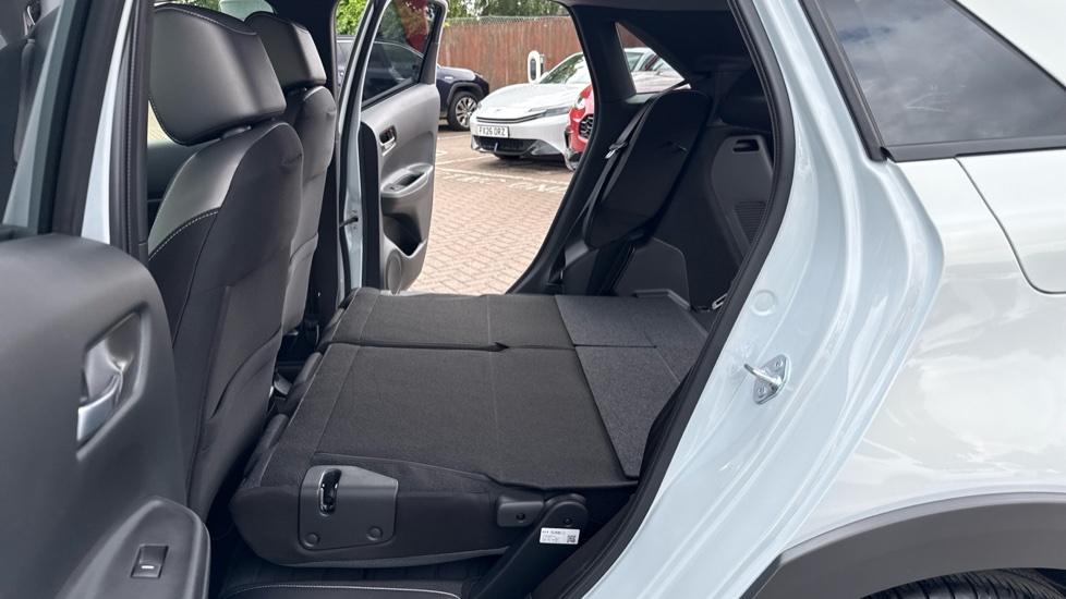 Honda Jazz 1.5 i-MMD Hybrid Crosstar Advance 5dr eCVT Hybrid Hatchback - Image 26