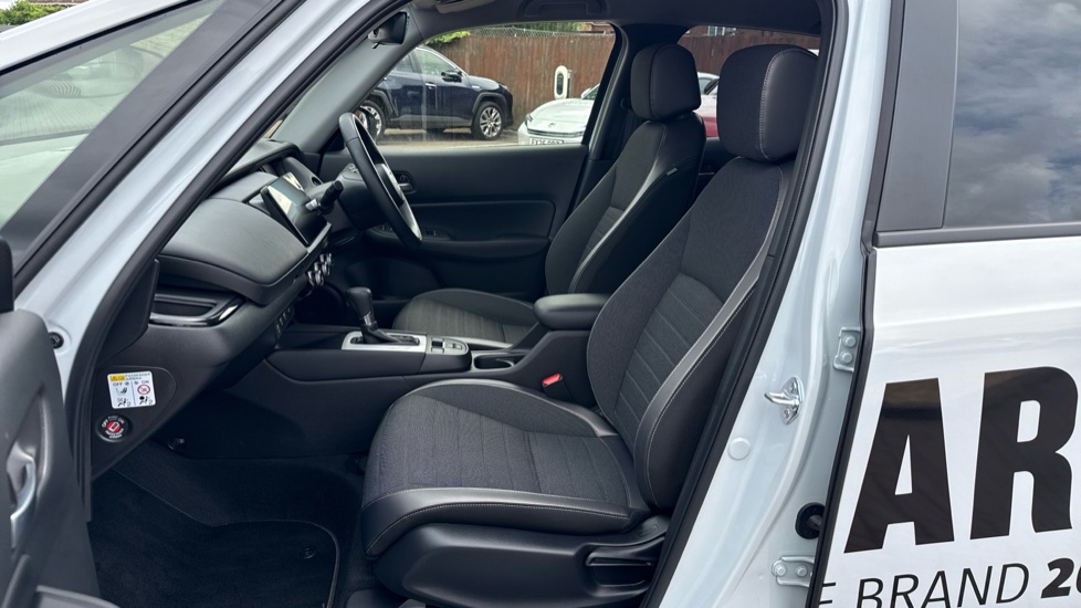 Honda Jazz 1.5 i-MMD Hybrid Crosstar Advance 5dr eCVT Hybrid Hatchback - Image 31